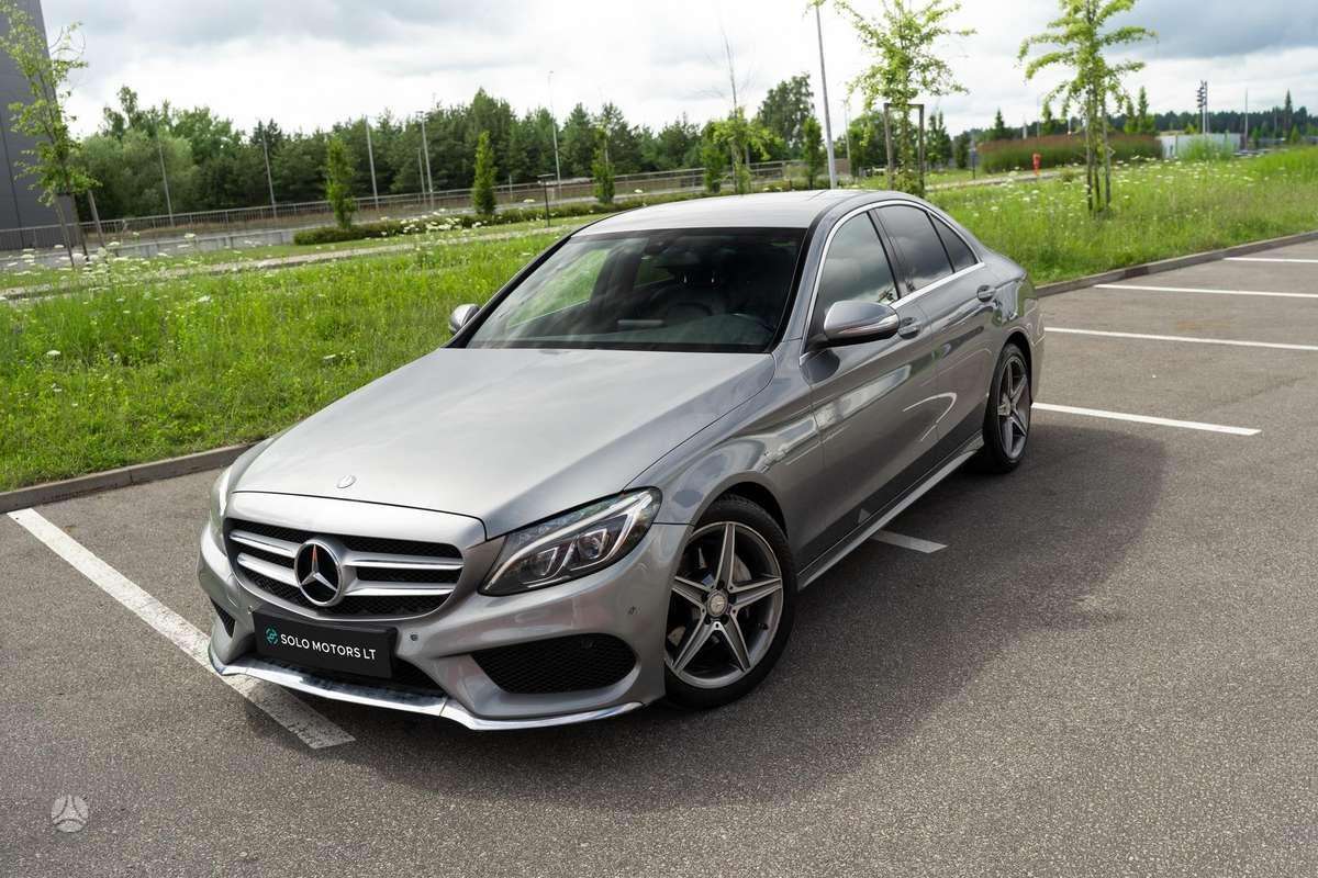 Mercedes-Benz C200 - 1
