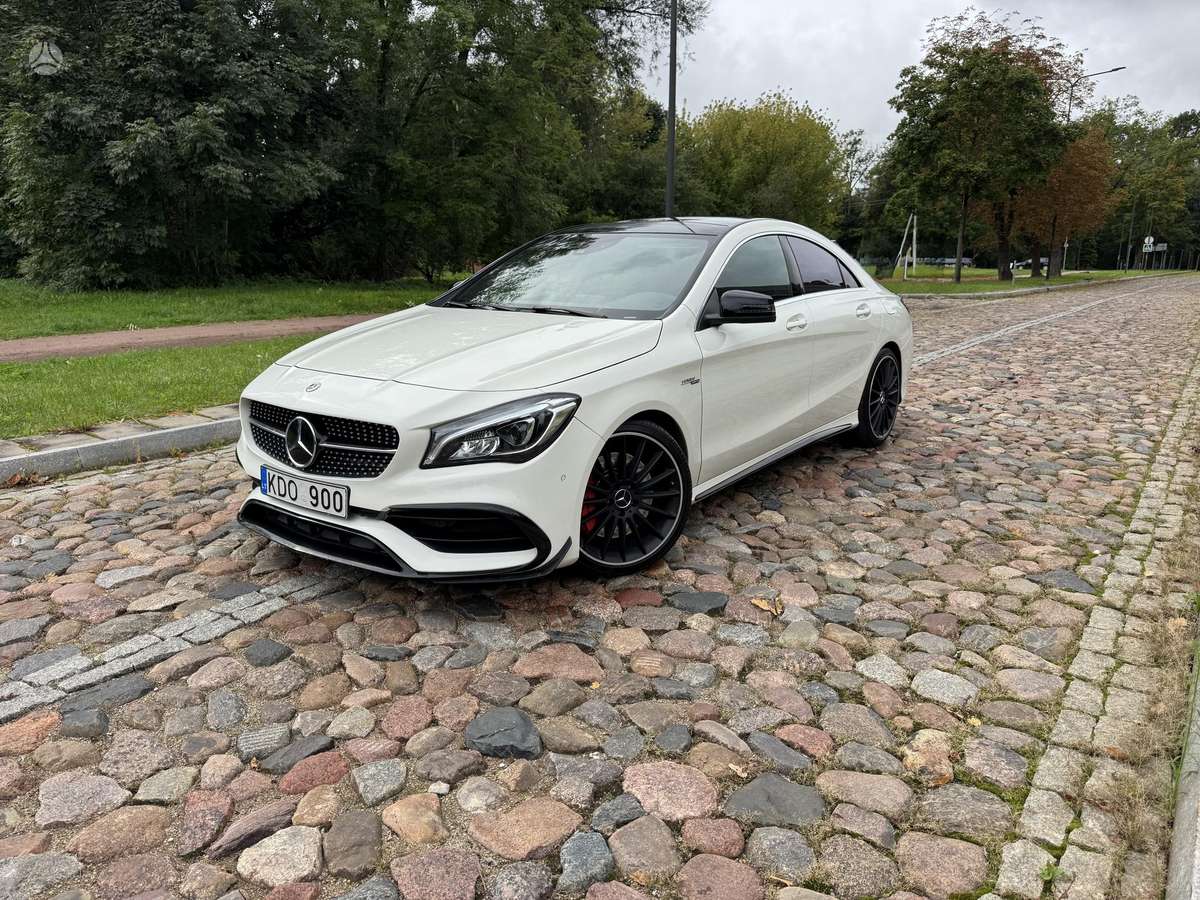 Mercedes-Benz CLA45 AMG - 3