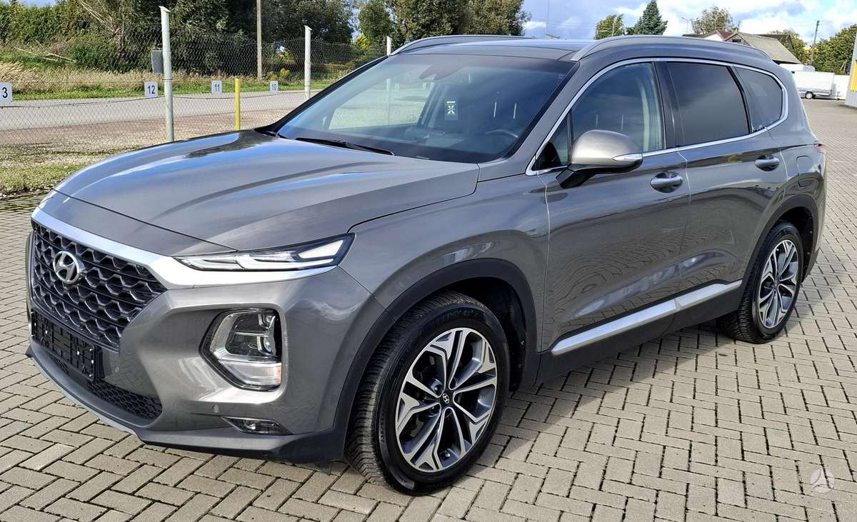Hyundai Santa Fe - 1