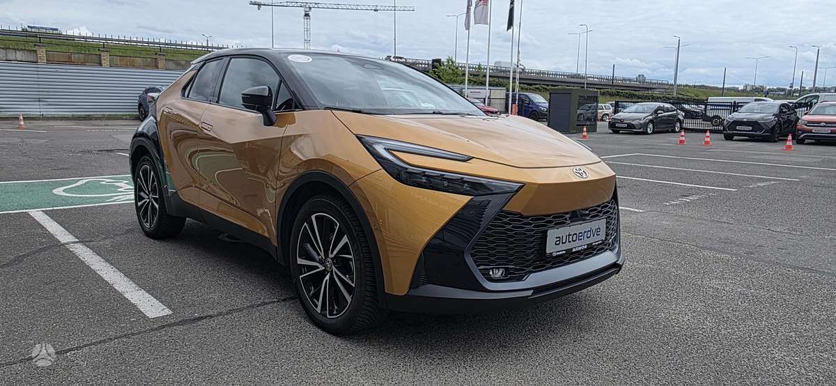 Toyota C-HR - 3