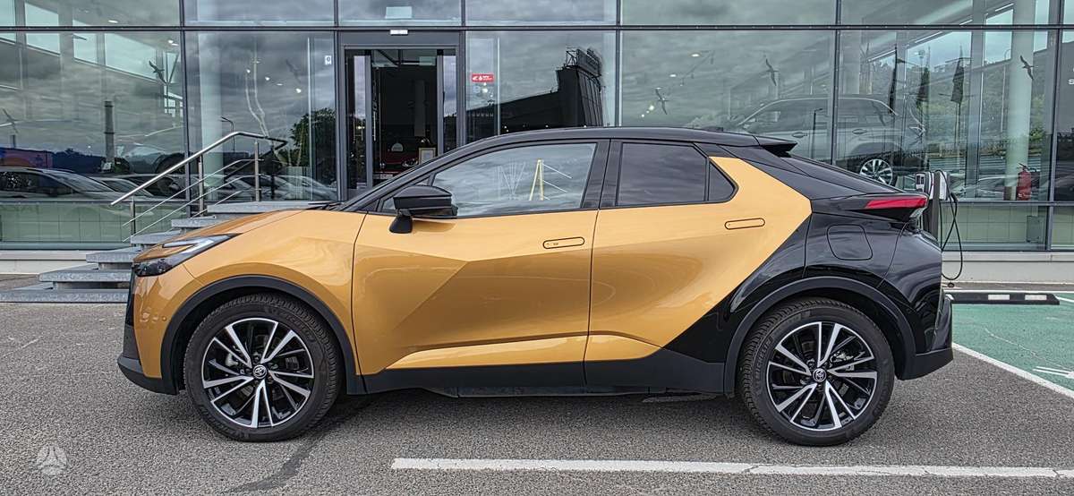 Toyota C-HR - 6