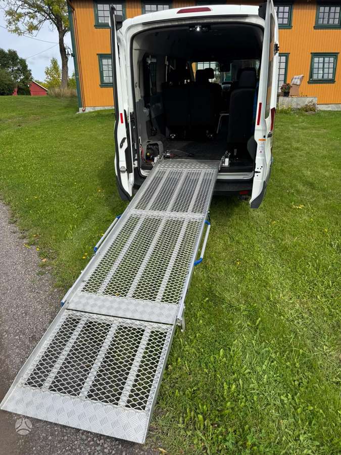 Ford Transit - 8