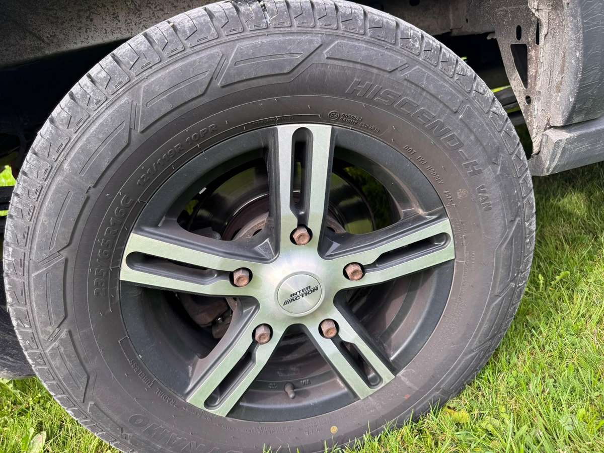 Ford Transit - 9