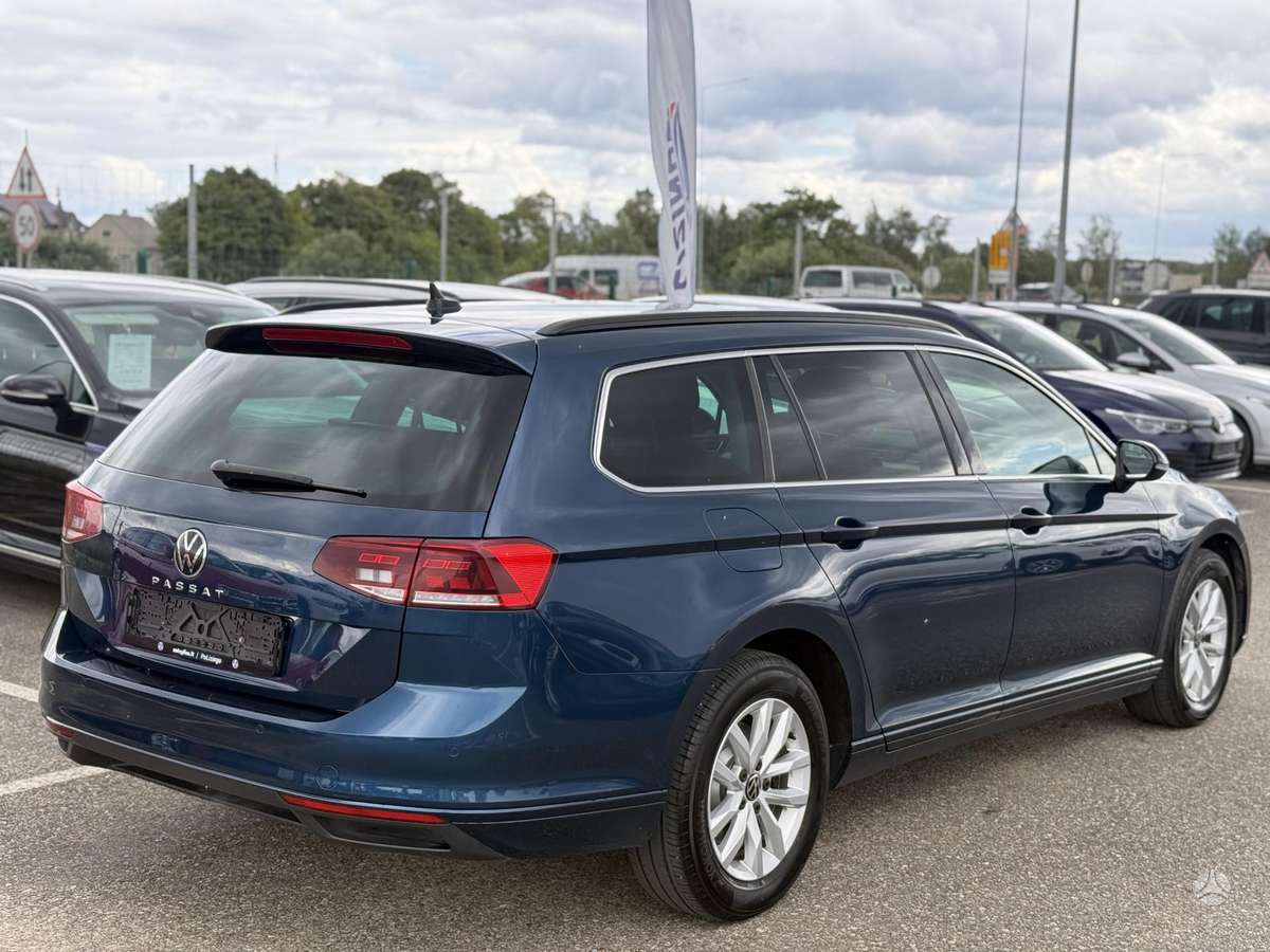 Volkswagen Passat - 2