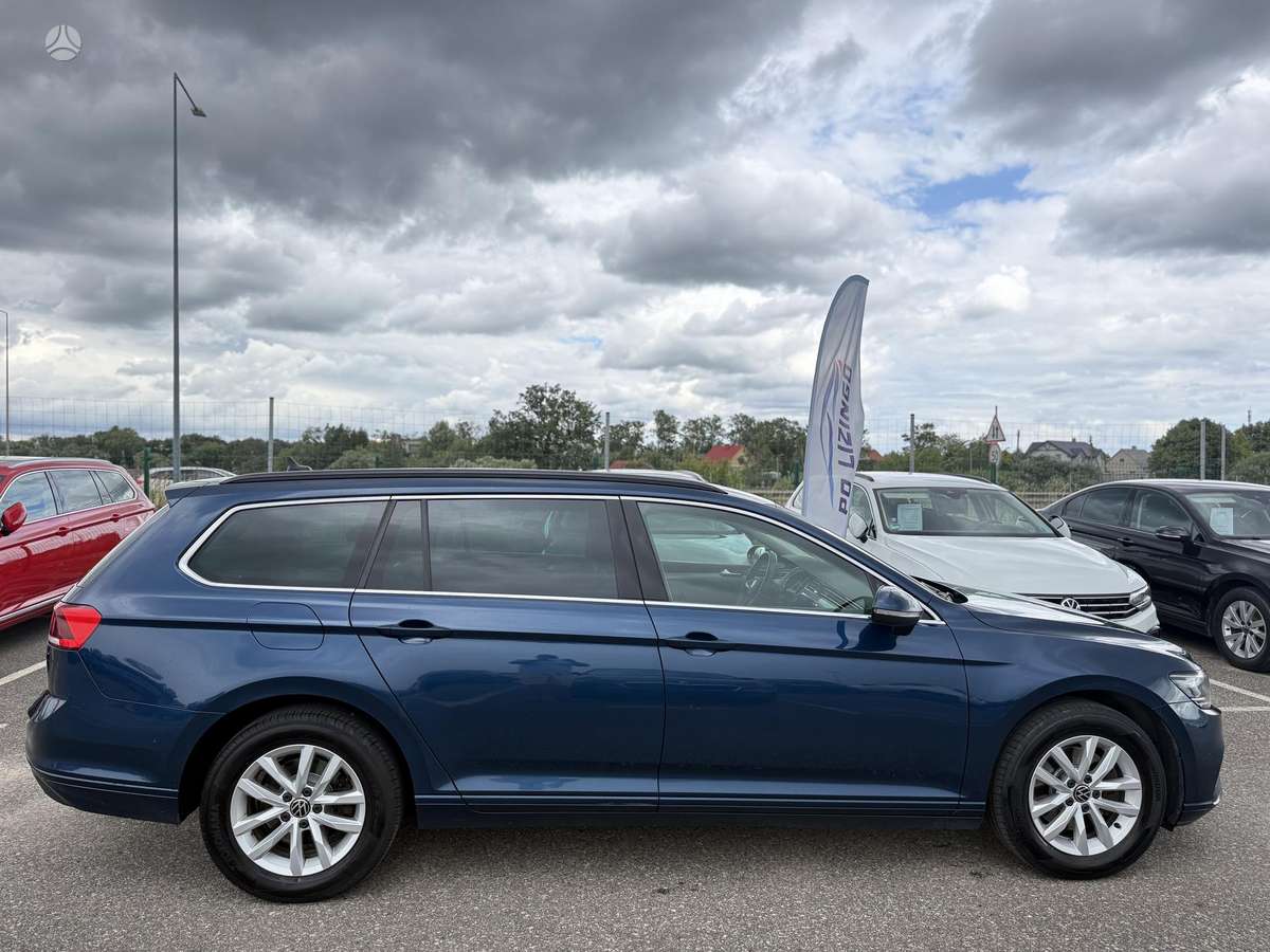 Volkswagen Passat - 4
