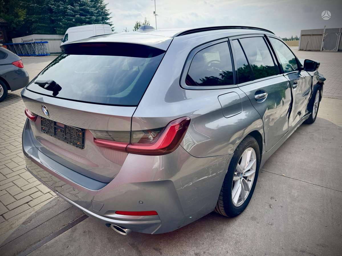 BMW 320 - 11