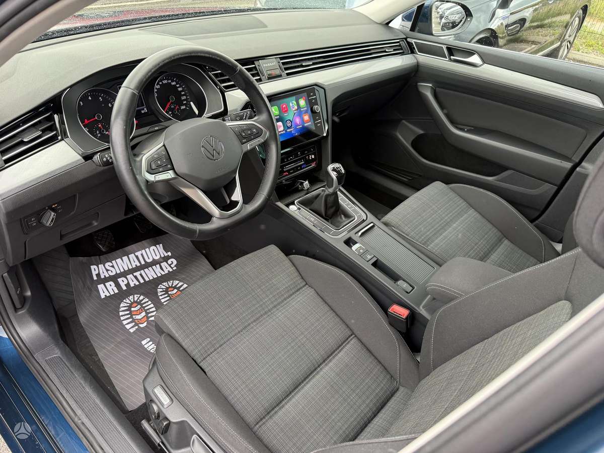 Volkswagen Passat - 12