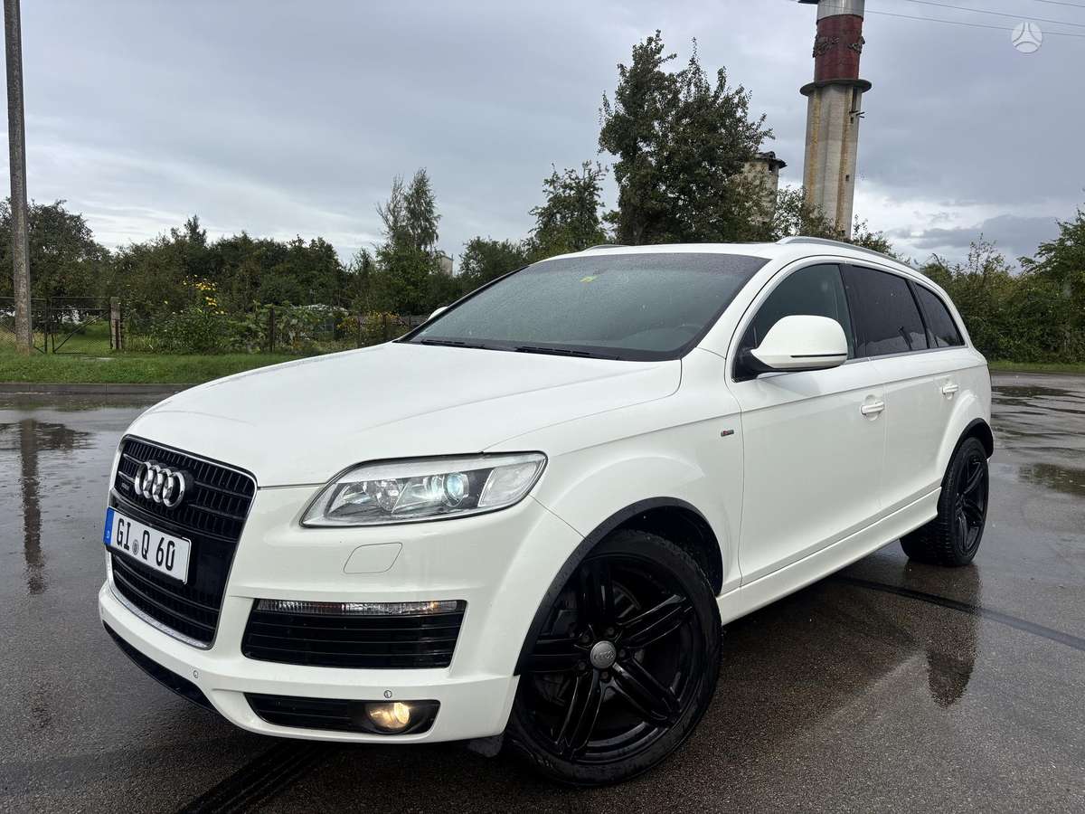 Audi Q7 - 1