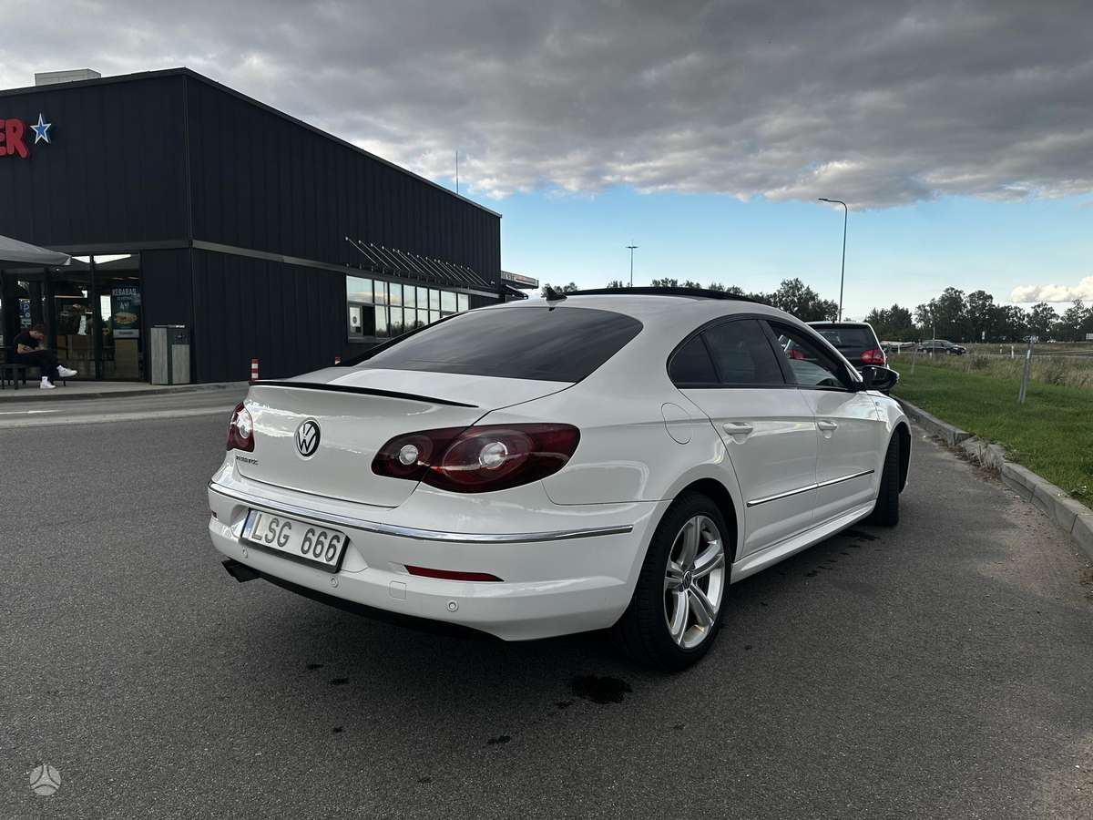 Volkswagen Passat CC - 2
