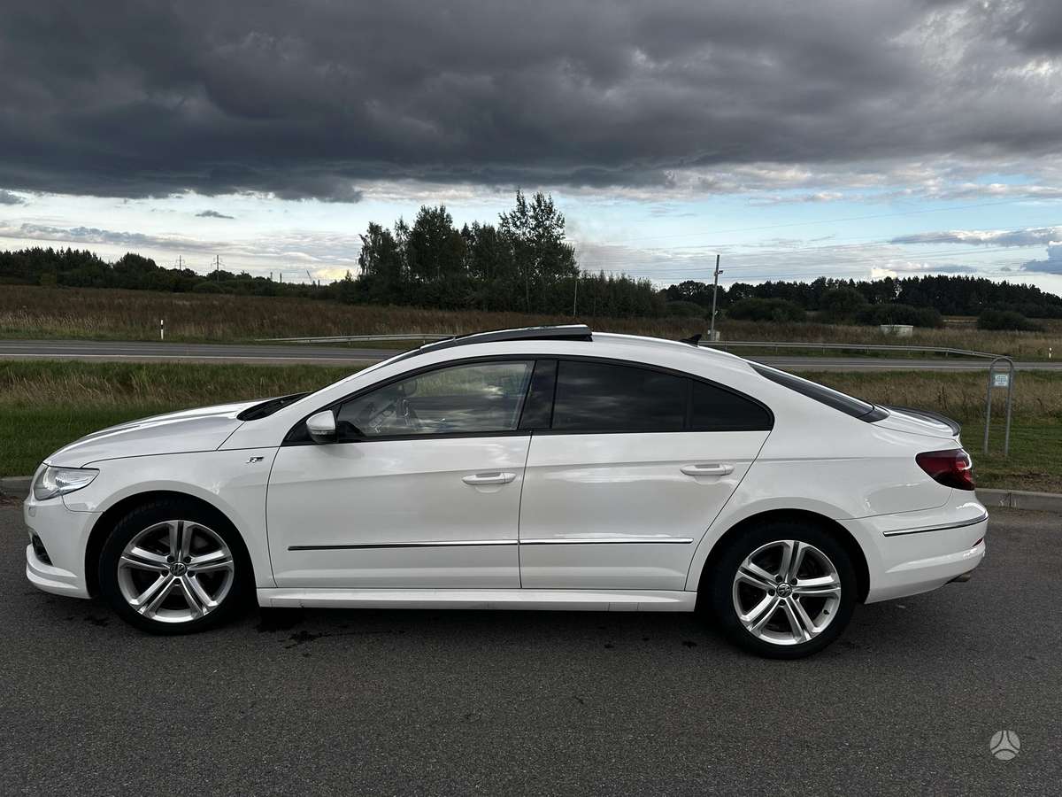 Volkswagen Passat CC - 8