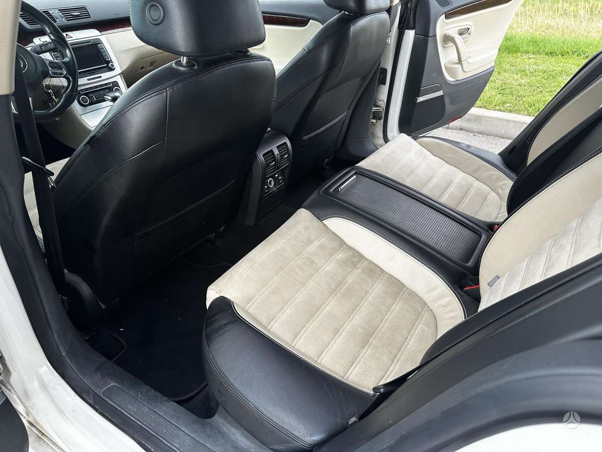 Volkswagen Passat CC - 12