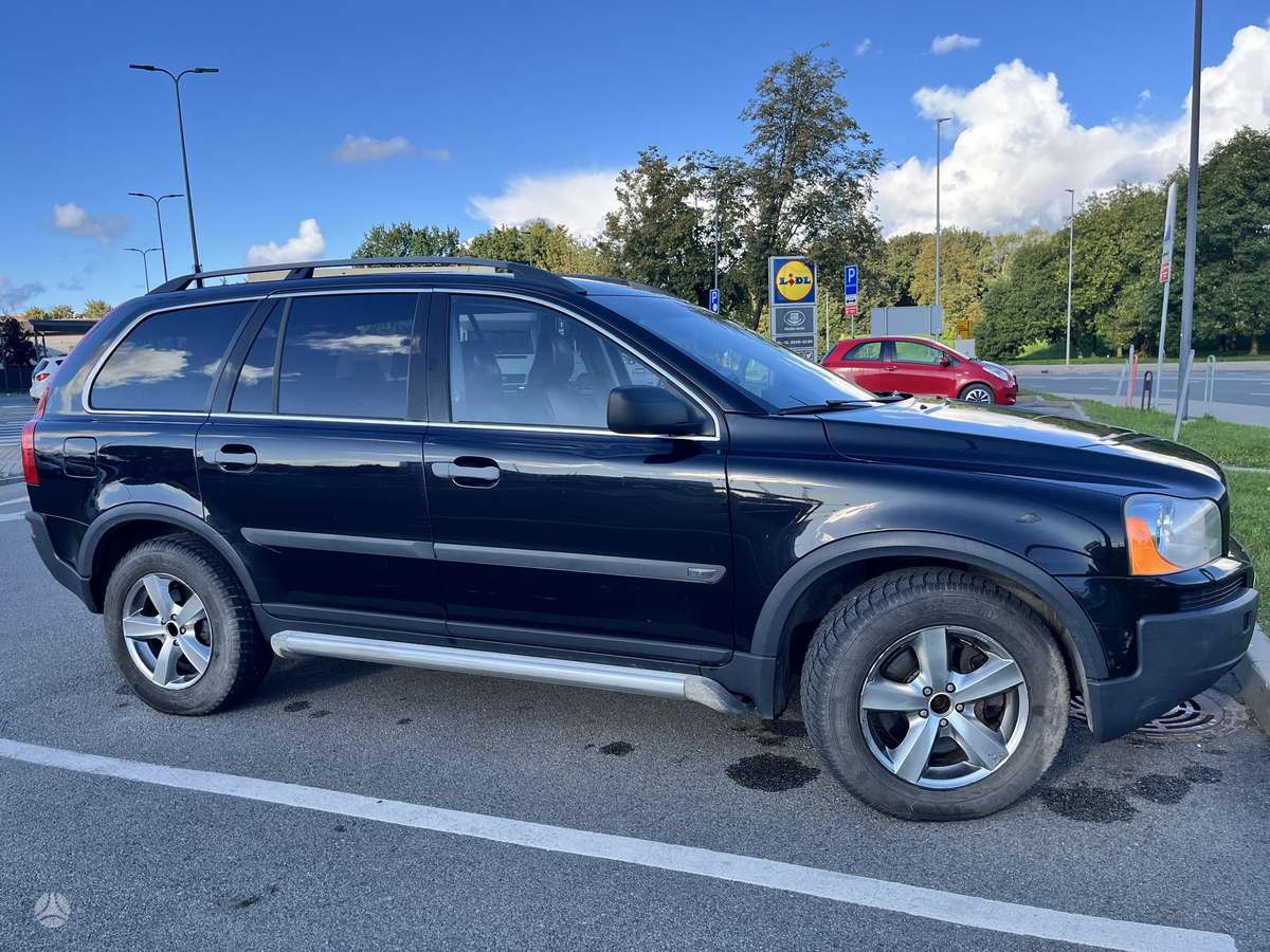 Volvo XC90 - 2