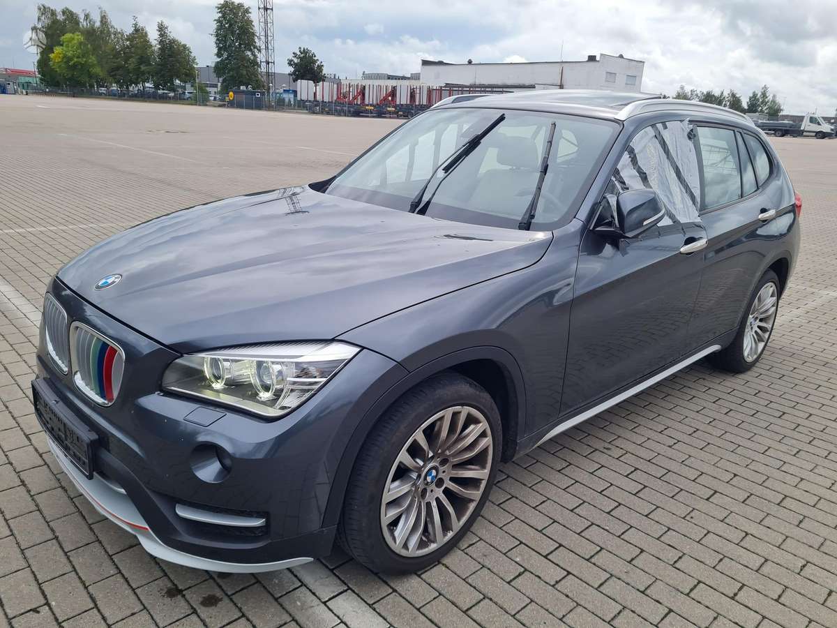 BMW X1 - 1