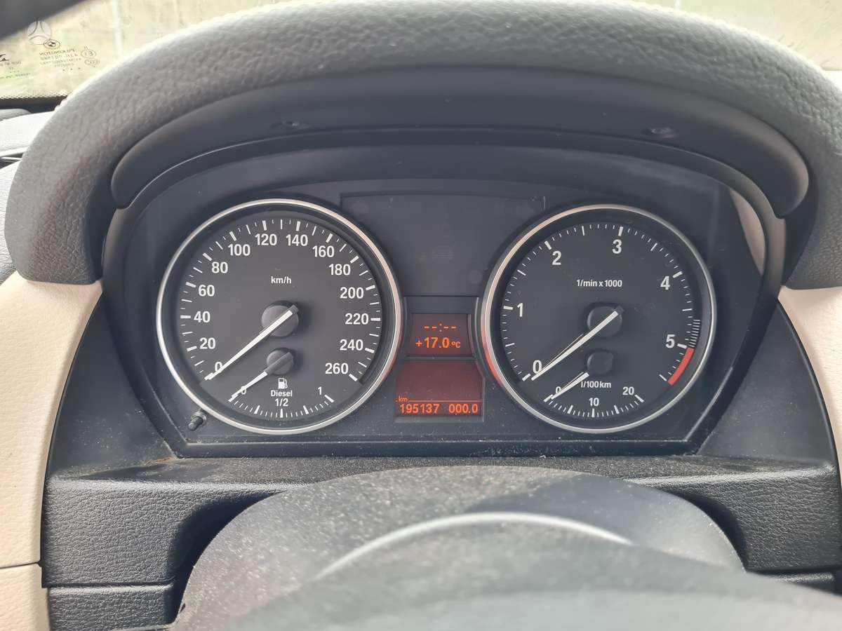 BMW X1 - 12