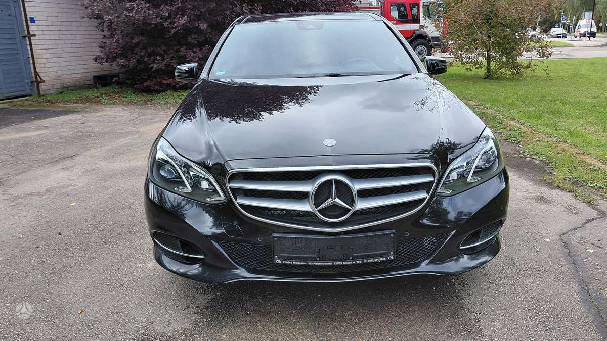 Mercedes-Benz E220 - 4
