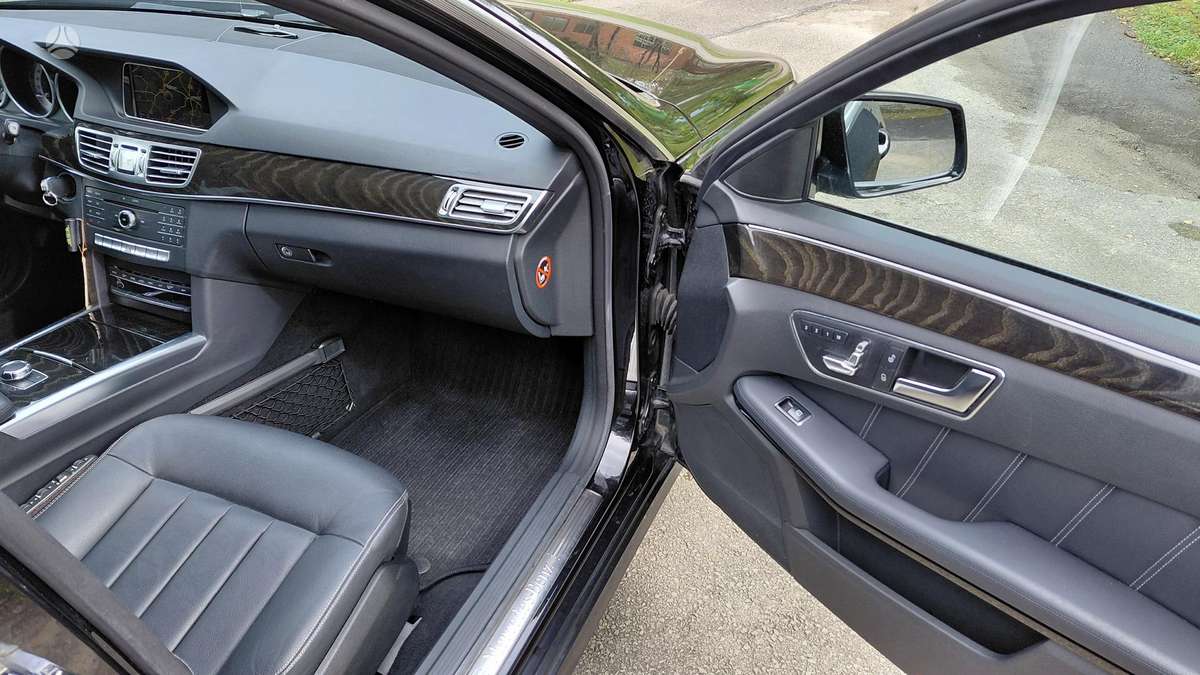 Mercedes-Benz E220 - 8