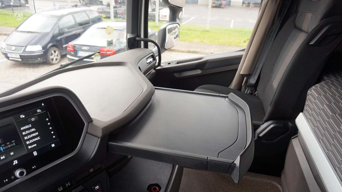 DAF XF480 Retarder, 2 miegamosios vietos