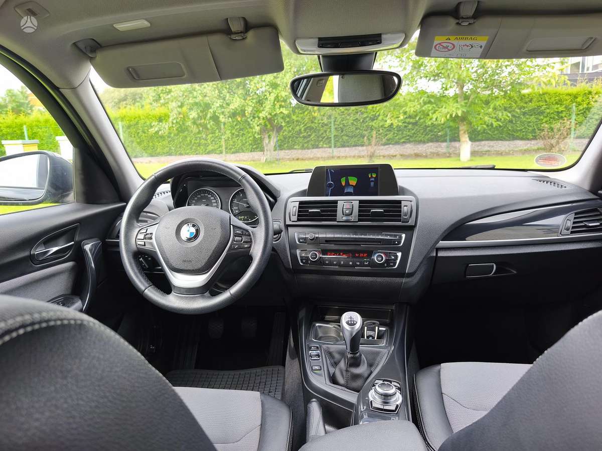 BMW 120 - 11