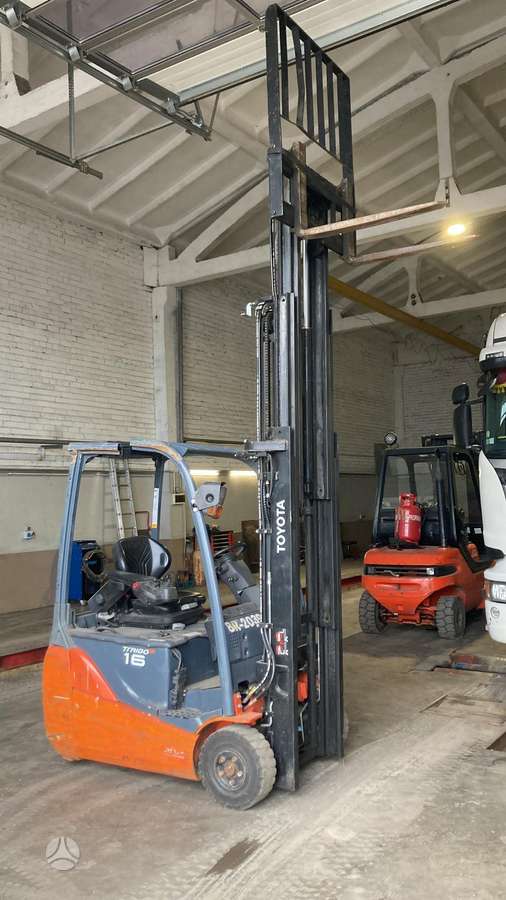 Toyota 8FBEKT16, forklifts