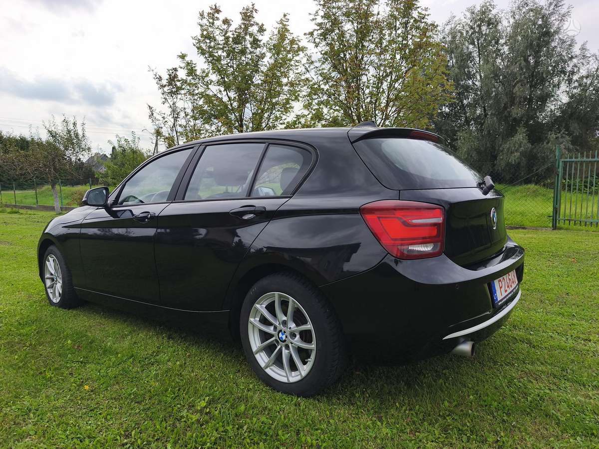 BMW 120 - 6