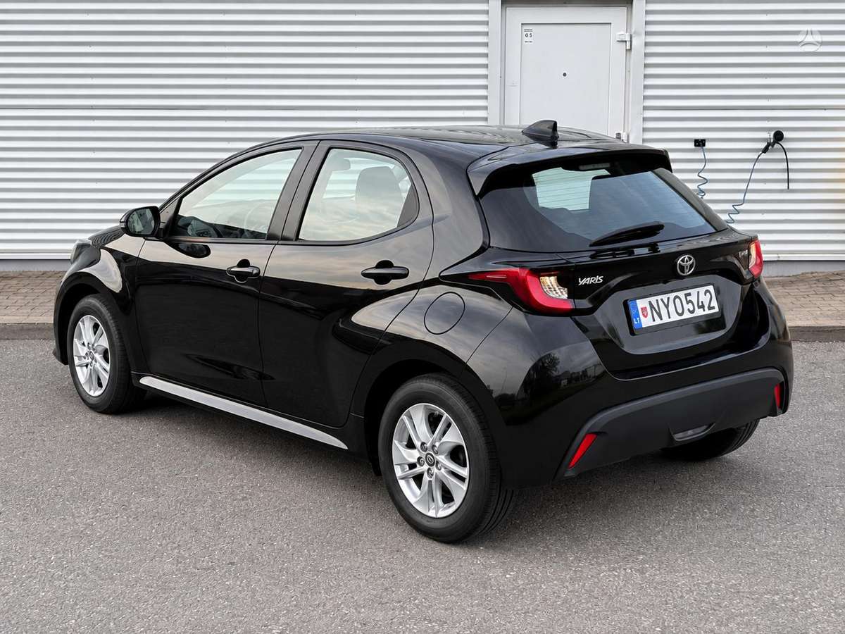 Toyota Yaris - 4