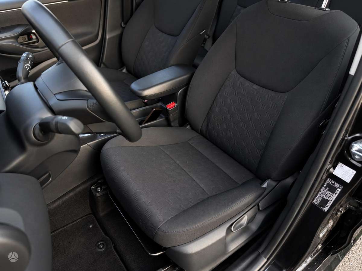 Toyota Yaris - 7