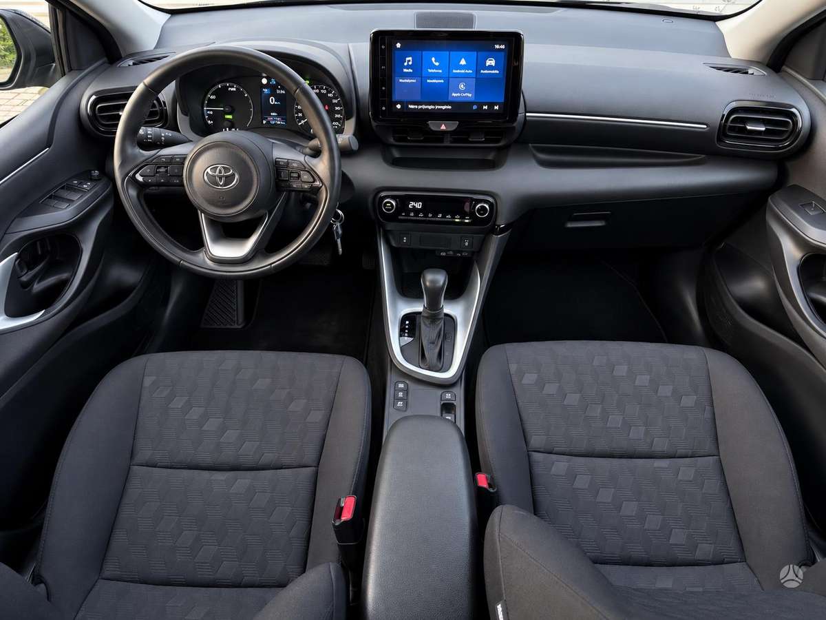 Toyota Yaris - 6