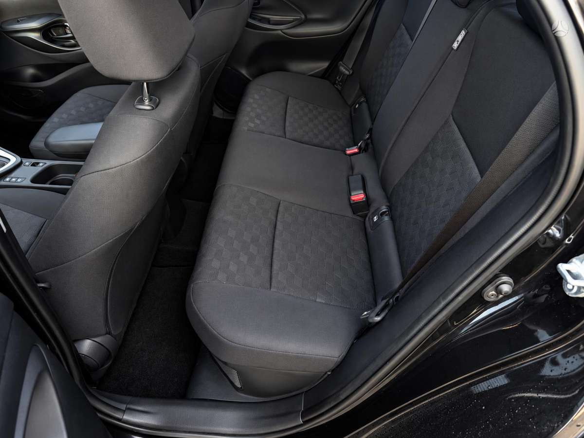 Toyota Yaris - 8