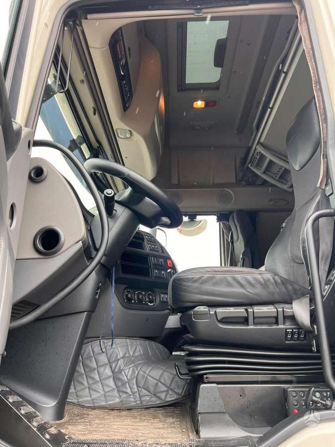 DAF XF 106.460, double sleeper