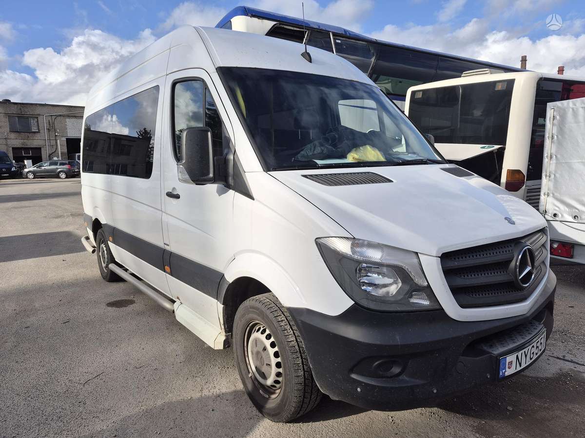 Mercedes-Benz Sprinter - 1