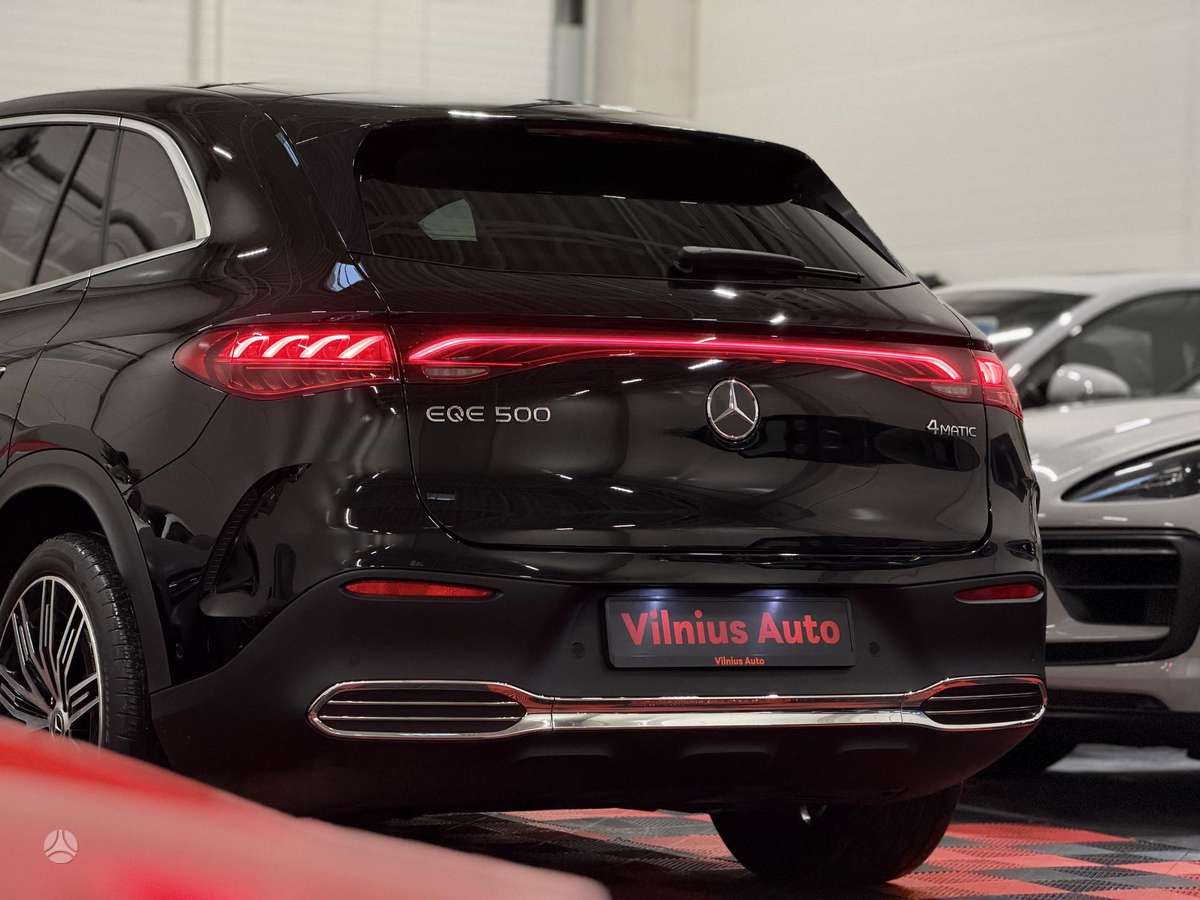 Mercedes-Benz EQE - 8
