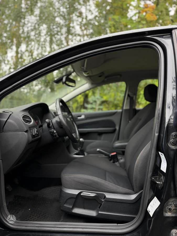 Ford Focus - 6