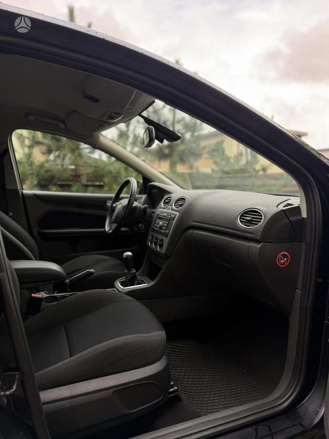 Ford Focus - 7