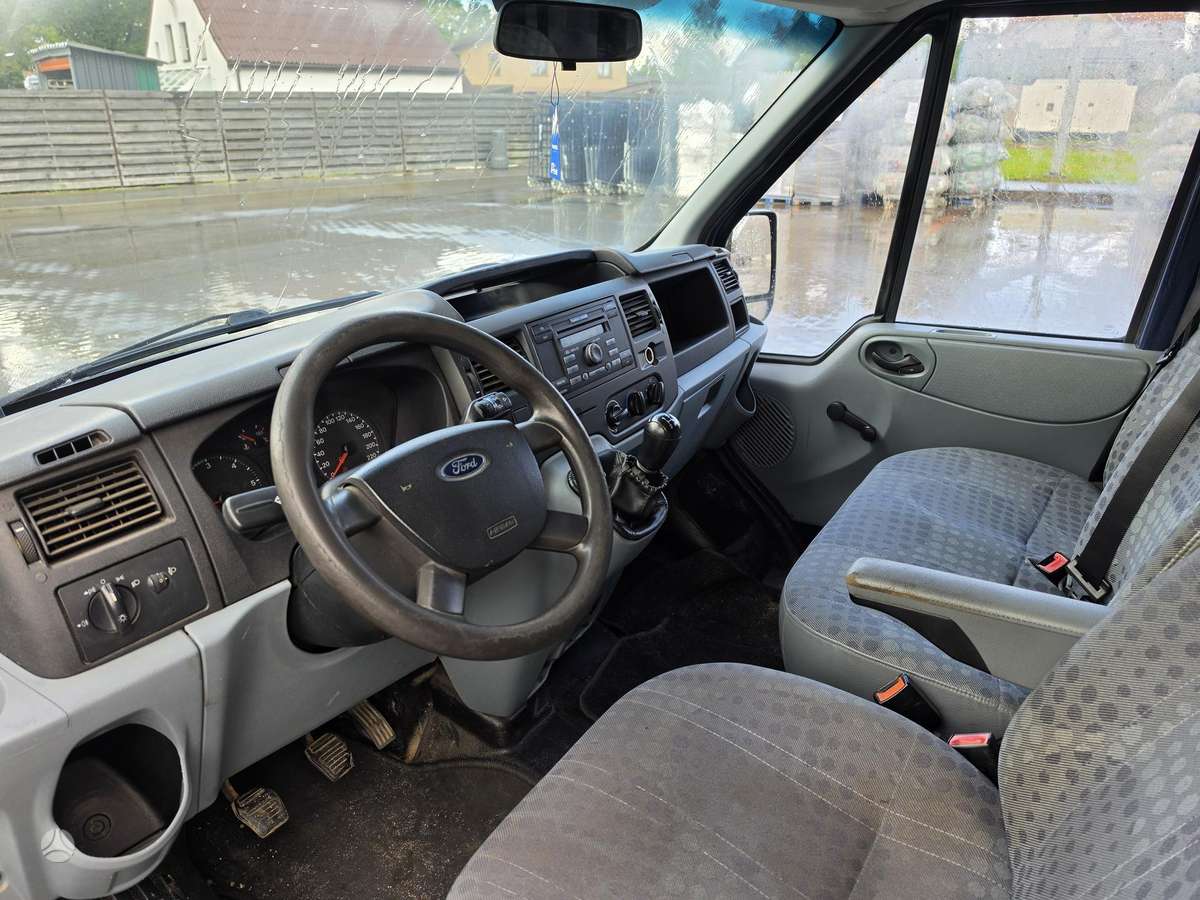 Ford Transit - 7