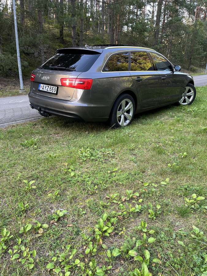 Audi A6 - 4