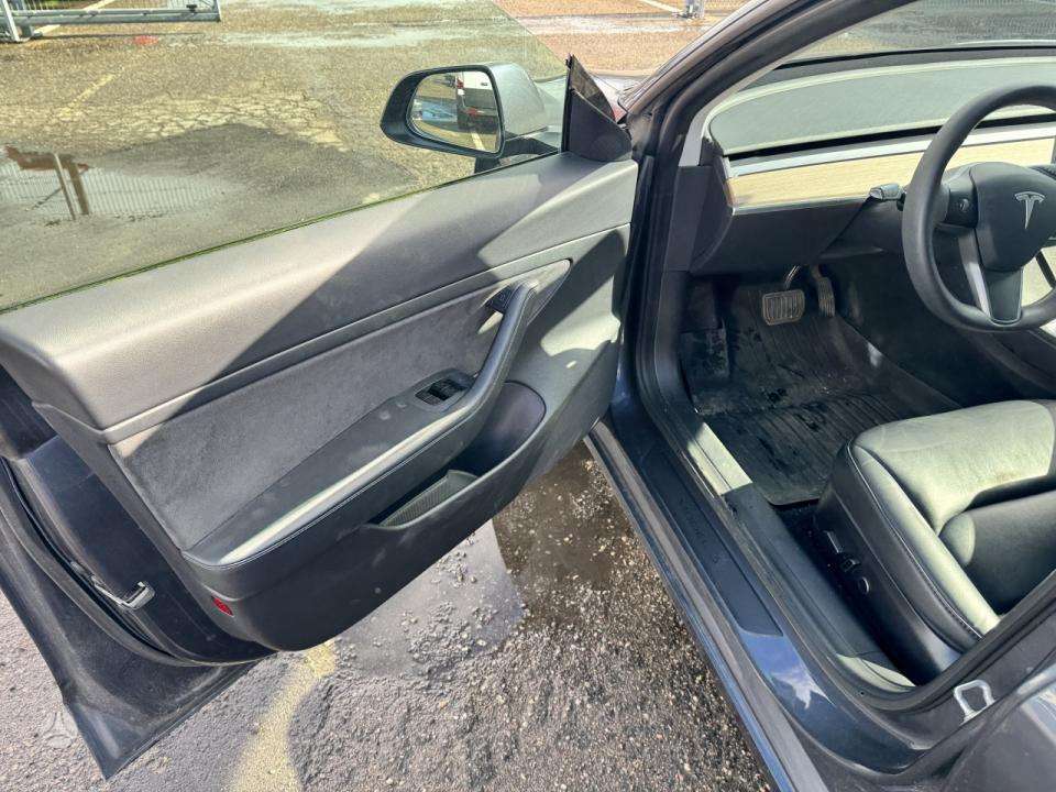 Tesla Model 3, 62 кВт·ч, Хэтчбек