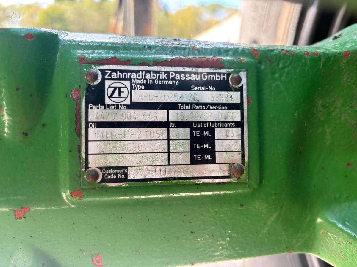 John Deere 6210, traktoriai