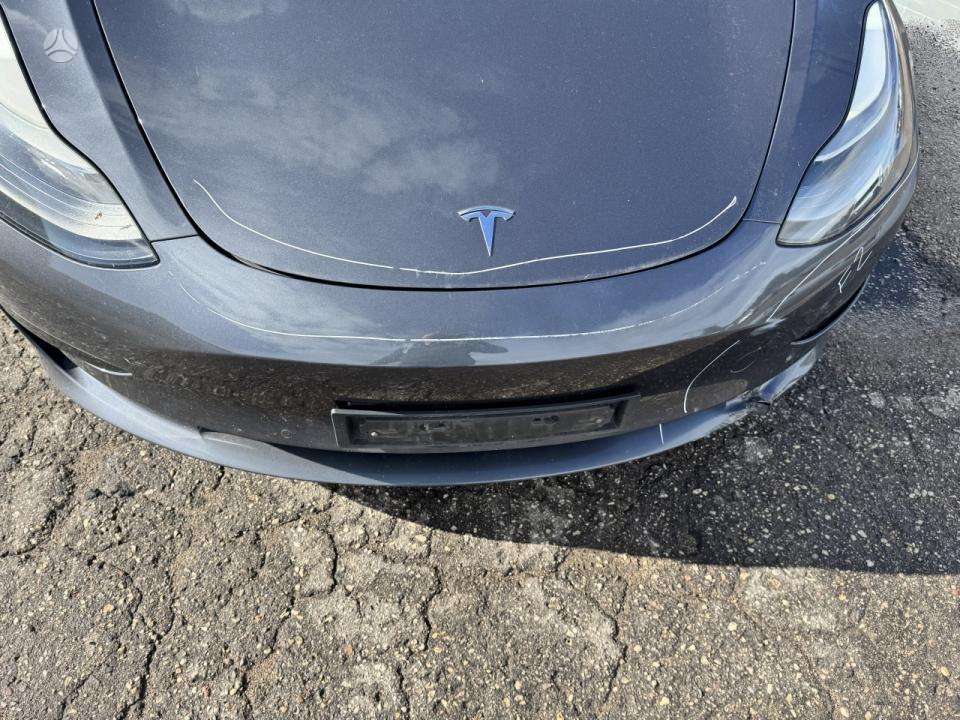 Tesla Model 3, 62 кВт·ч, Хэтчбек