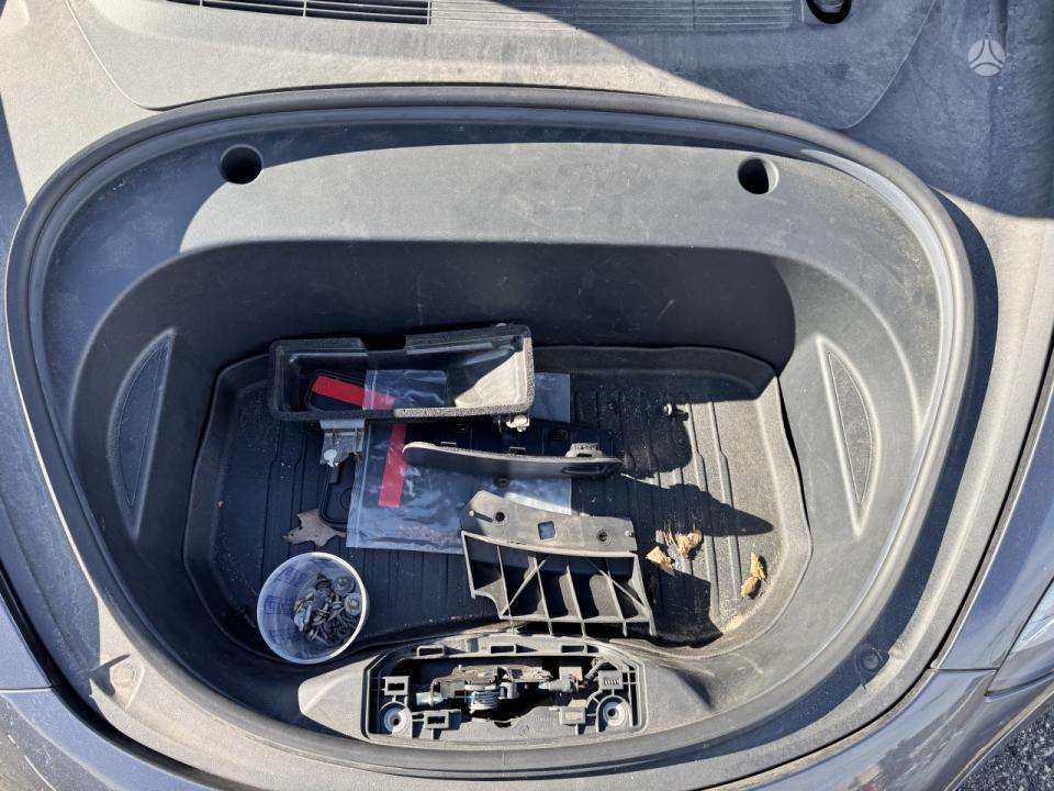 Tesla Model 3, 62 кВт·ч, Хэтчбек