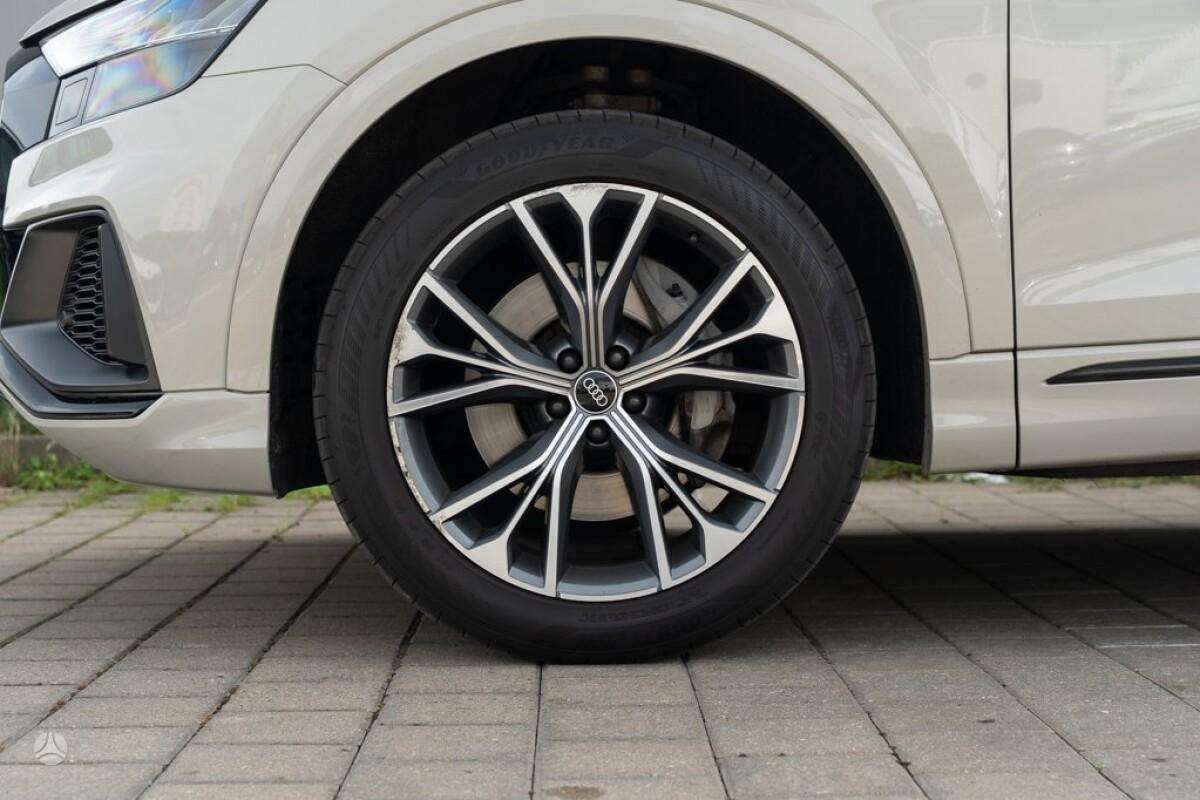 Audi Q8 - 4