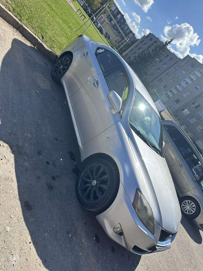 Lexus IS 220 - 5