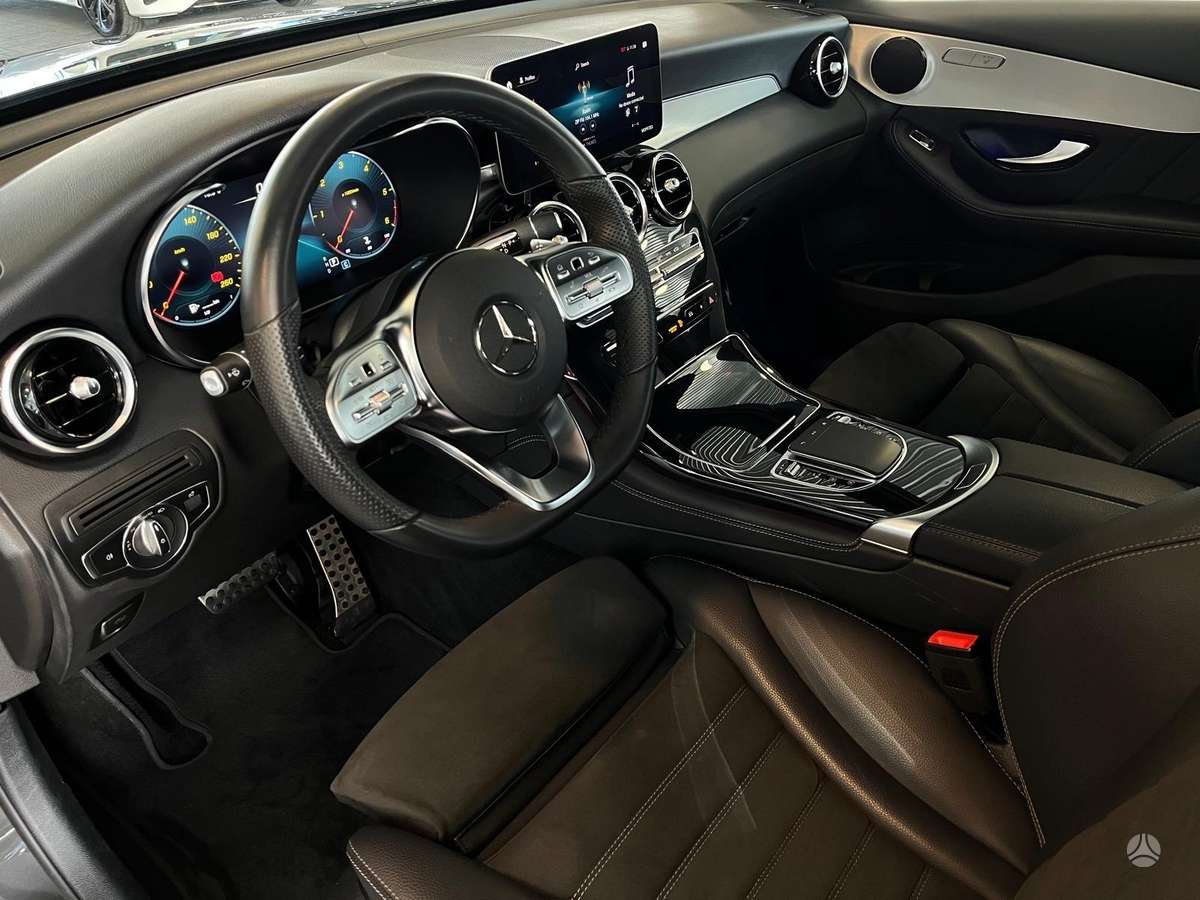 Mercedes-Benz GLC200 - 10