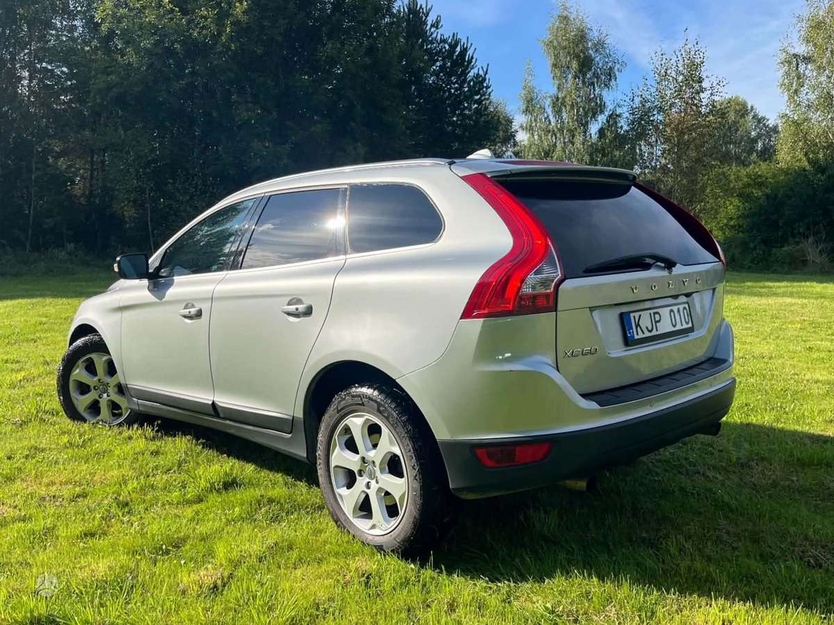 Volvo XC60 - 2
