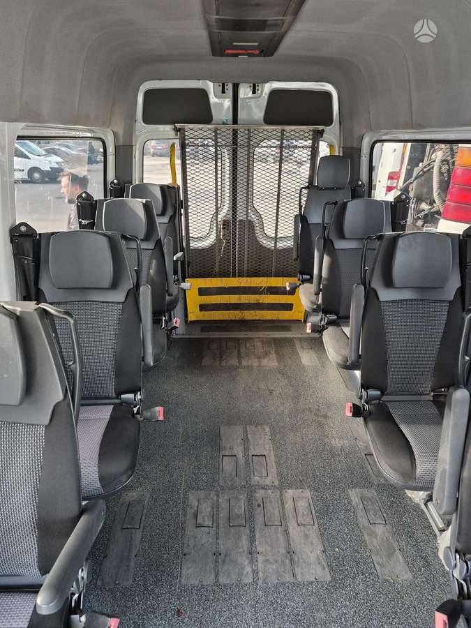 Mercedes-Benz Sprinter - 6