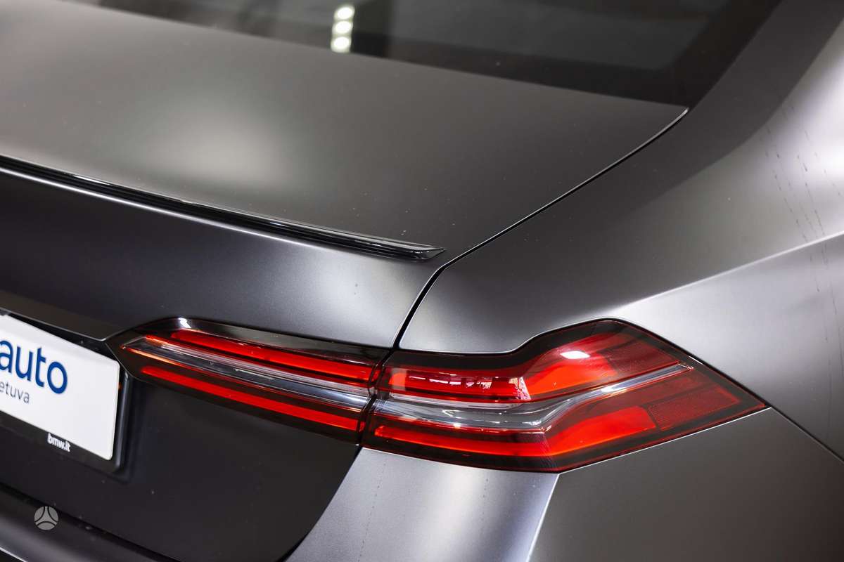 BMW 520 - 12
