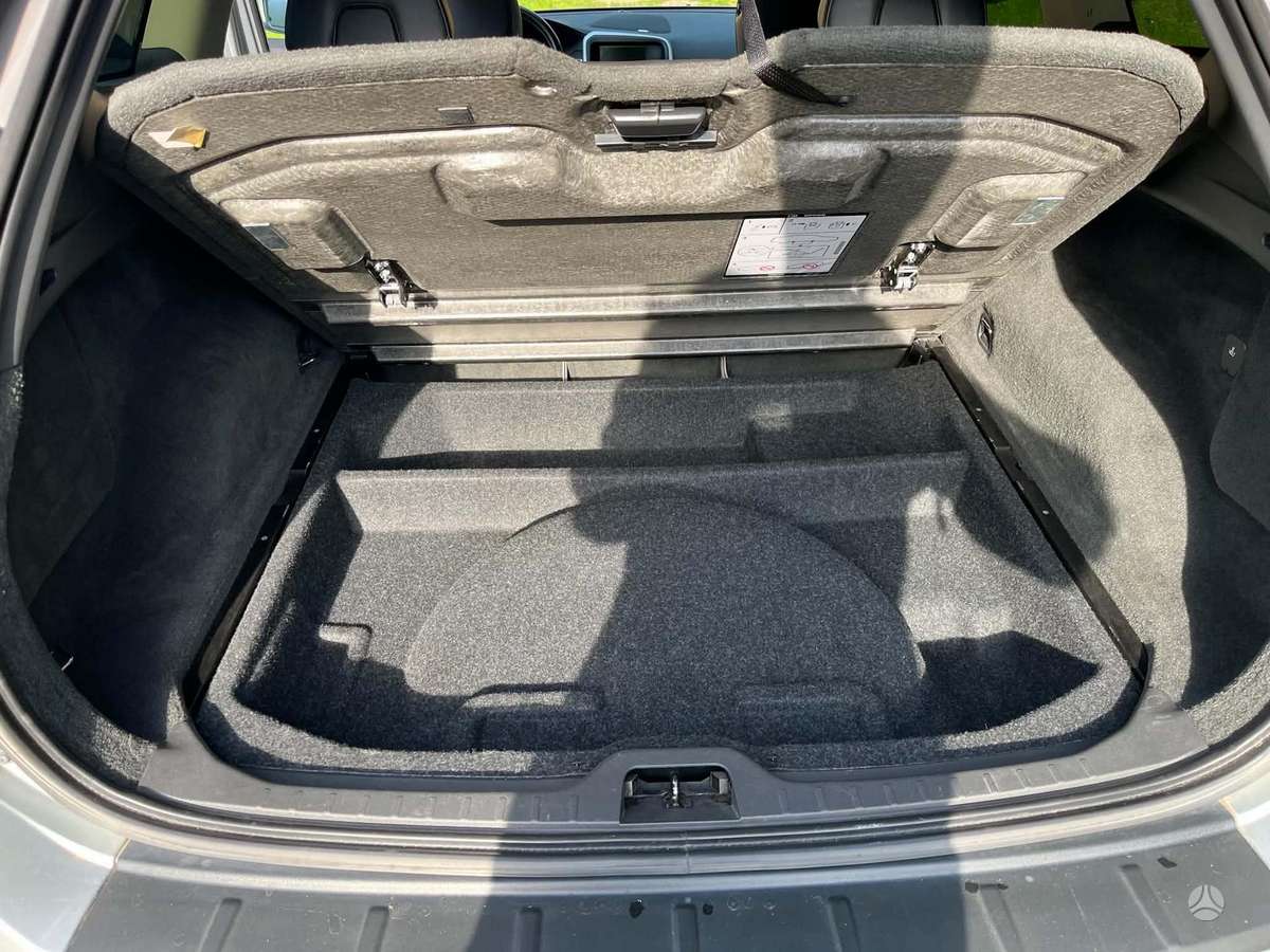 Volvo XC60 - 8