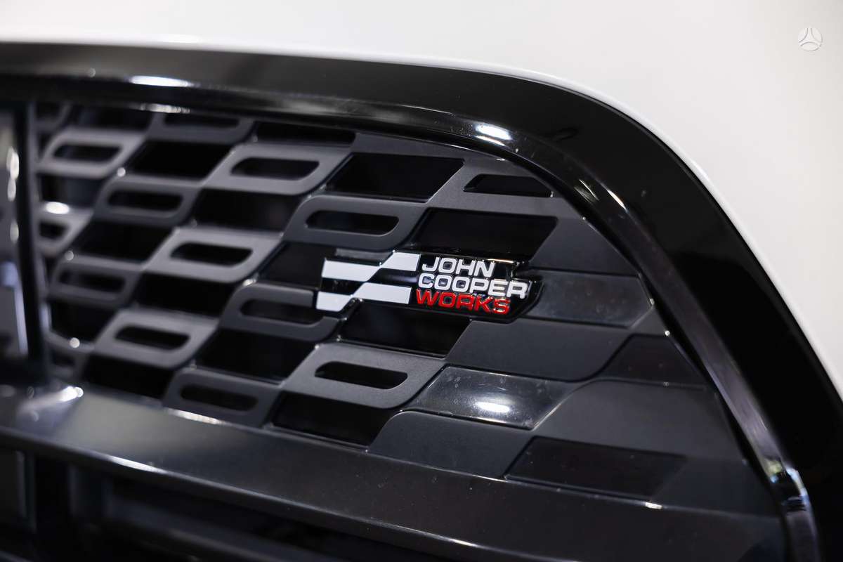 MINI John Cooper Works Countryman - 4