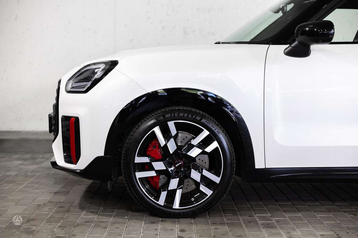 MINI John Cooper Works Countryman - 7
