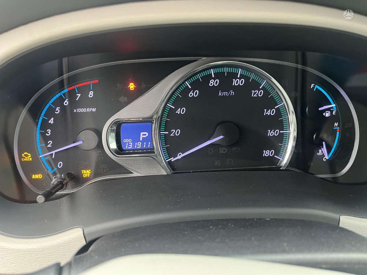 Toyota Sienna - 10