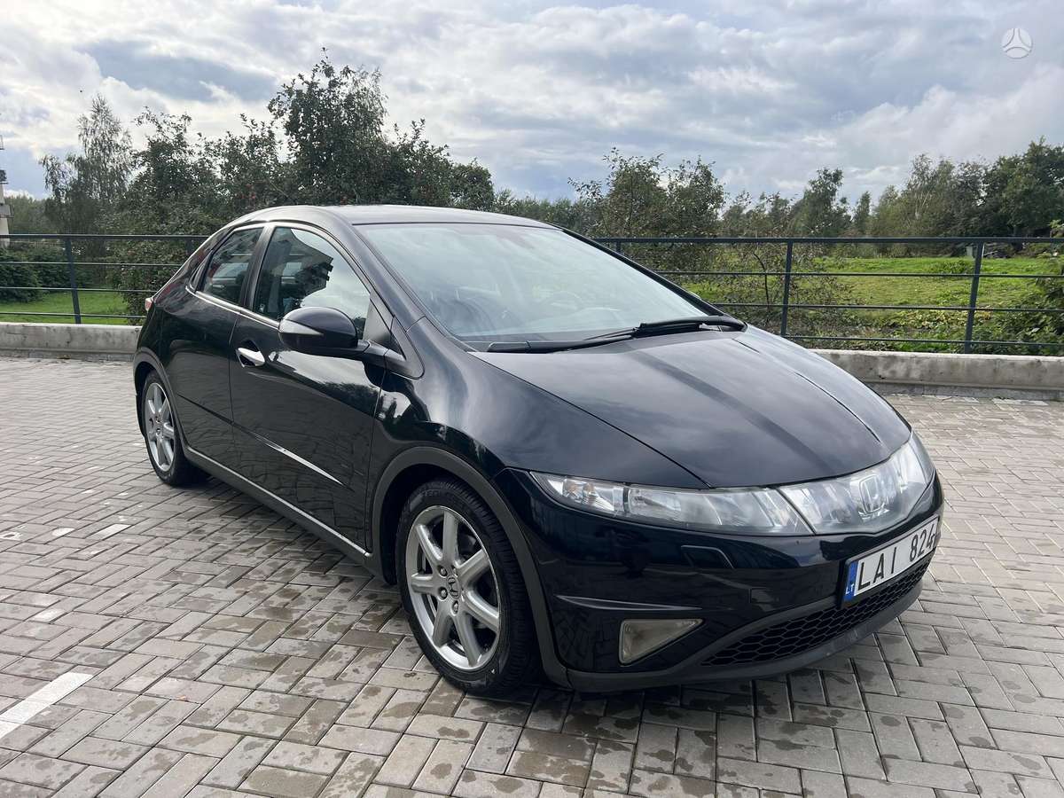Honda Civic - 4